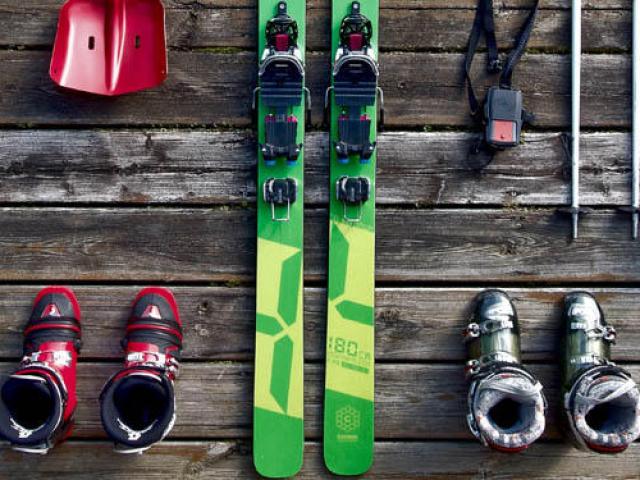 Skis Equipement